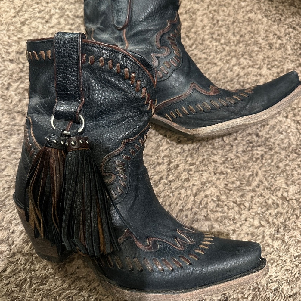 LANE booties